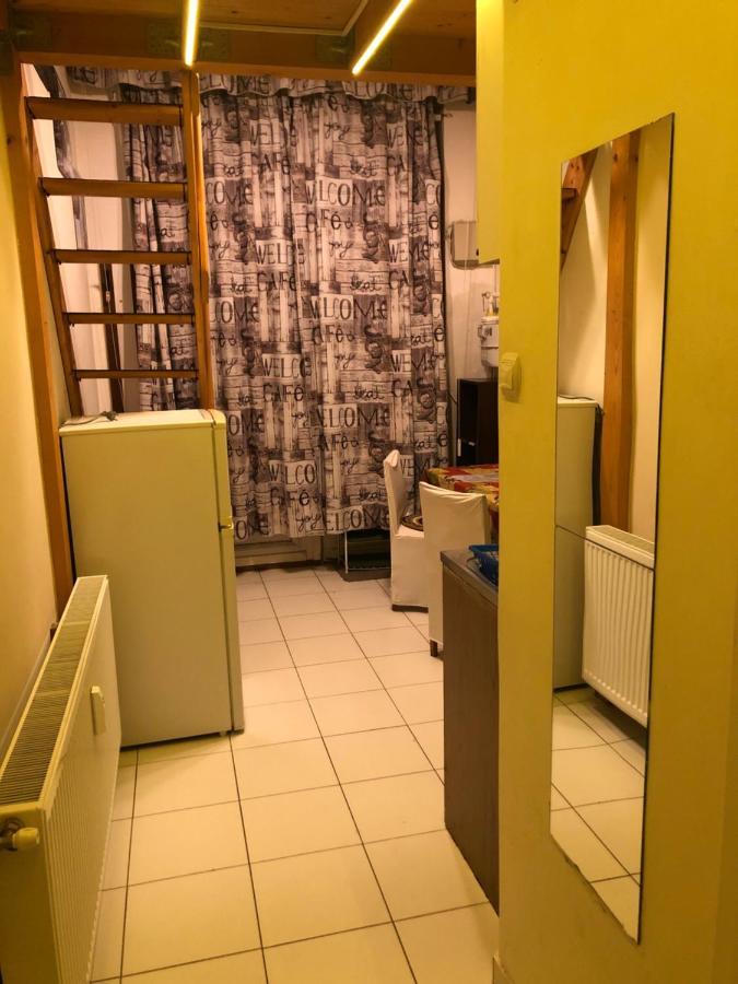 בודפשט 7Dab Apartments Huszar Contactless Self Check-In מראה חיצוני תמונה