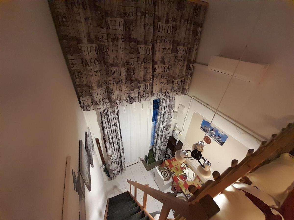 בודפשט 7Dab Apartments Huszar Contactless Self Check-In מראה חיצוני תמונה