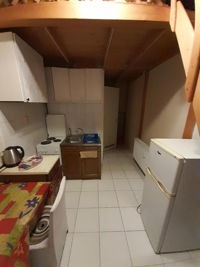 בודפשט 7Dab Apartments Huszar Contactless Self Check-In מראה חיצוני תמונה